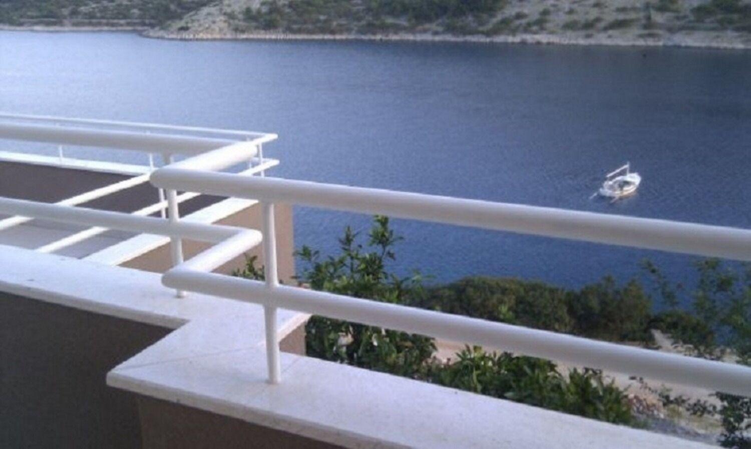 Apartments Ljubi Vinišće Kültér fotó